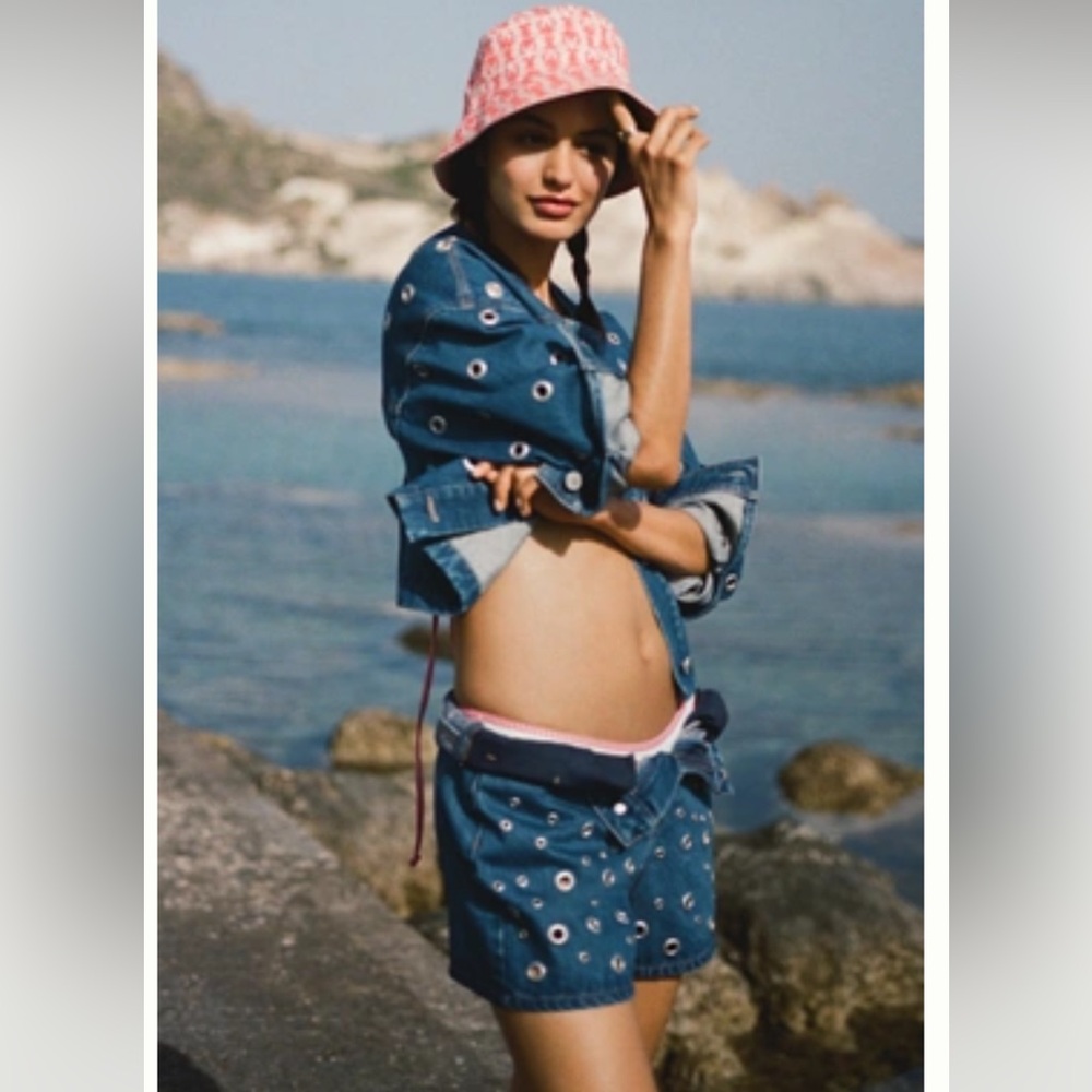 Anthropologie BLANKNYC SILVER DREAMS DENIM SHORTS NWT size 27